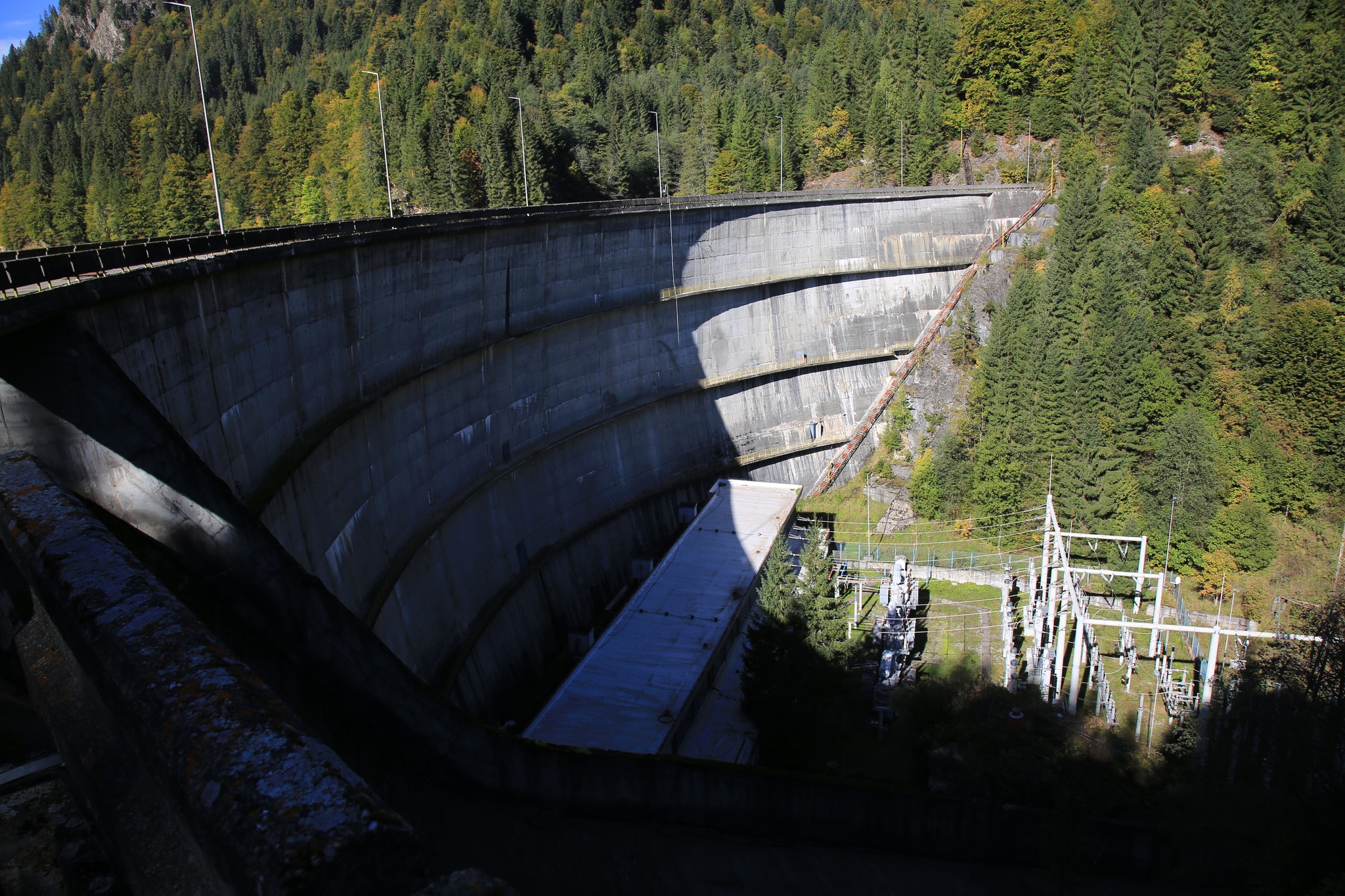 Hidroelectrica a primit o singura oferta pentru un contract de 98 mil euro
