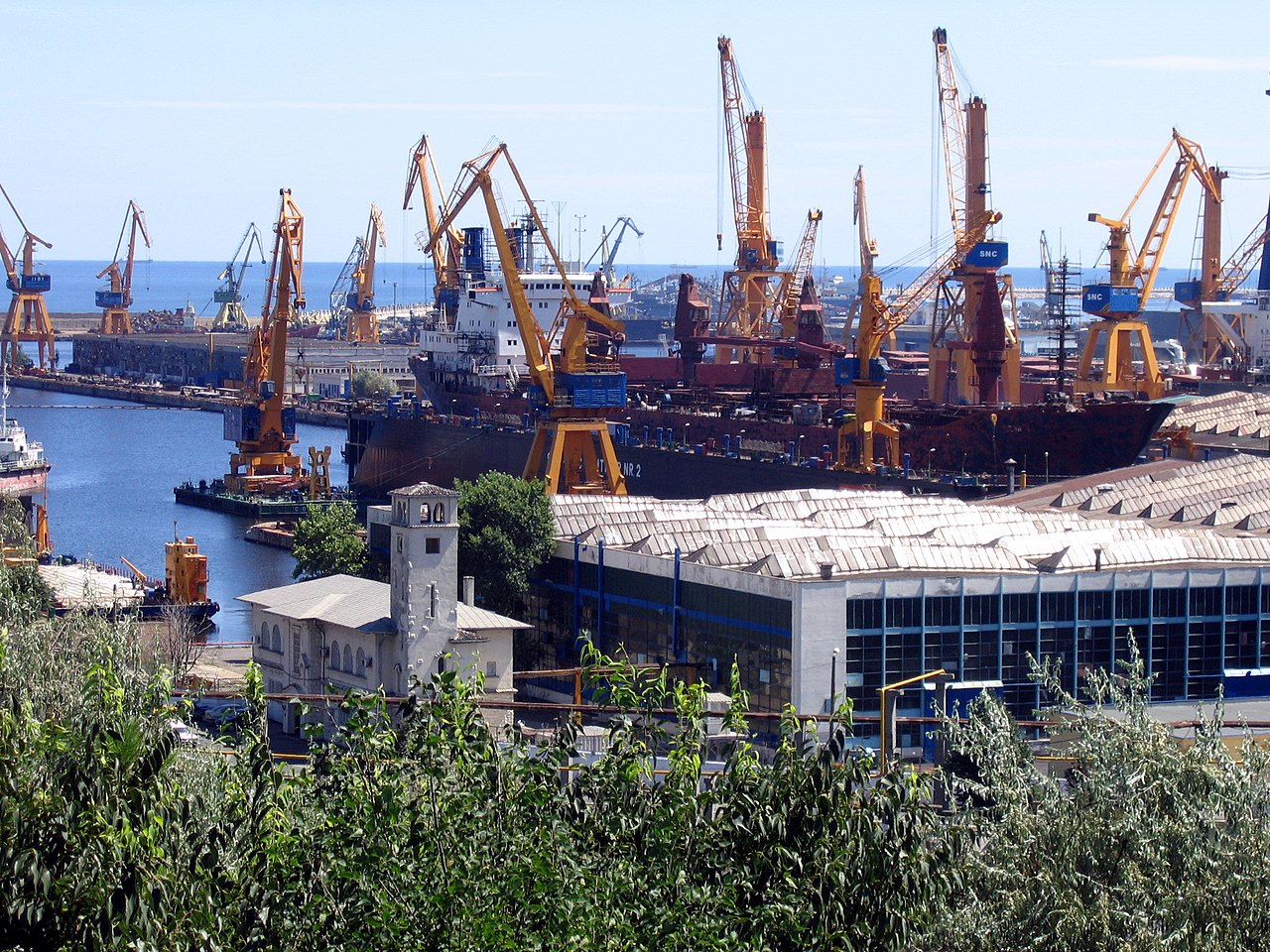 Vor incepe lucrarile pentru dezvoltarea unui terminal in Portul Constanta