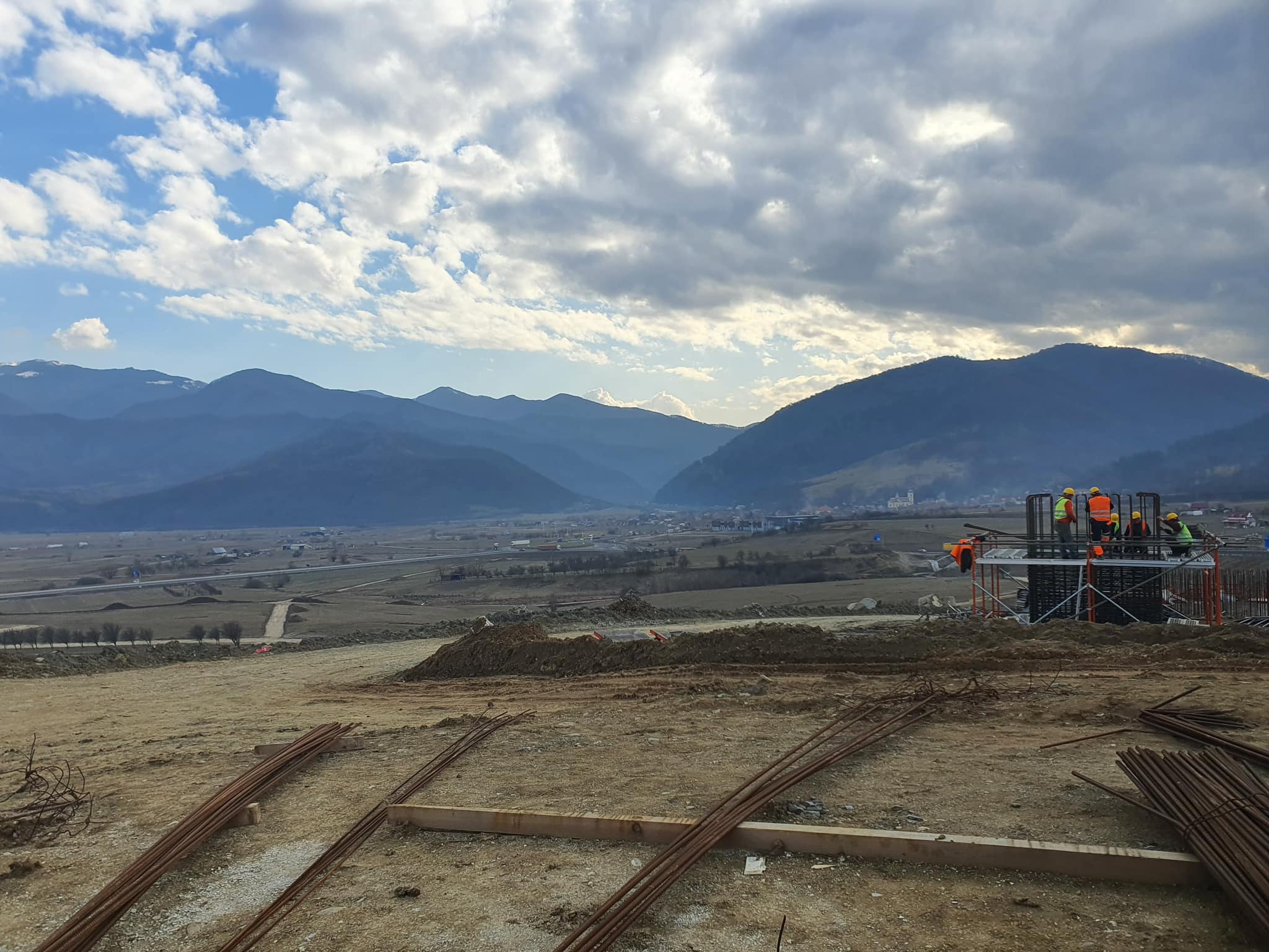 Constructorii romani, fara sanse in fata turcilor sprijiniti de guvernul lor
