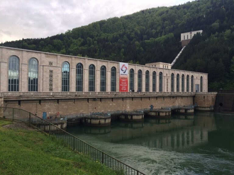 Cum vor fi luate deciziile privind proiectele hidroenergetice