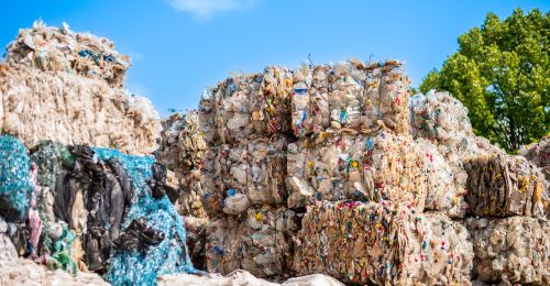 Depozite neconforme de deseuri municipale, preluate de AFM, pentru ecologizare