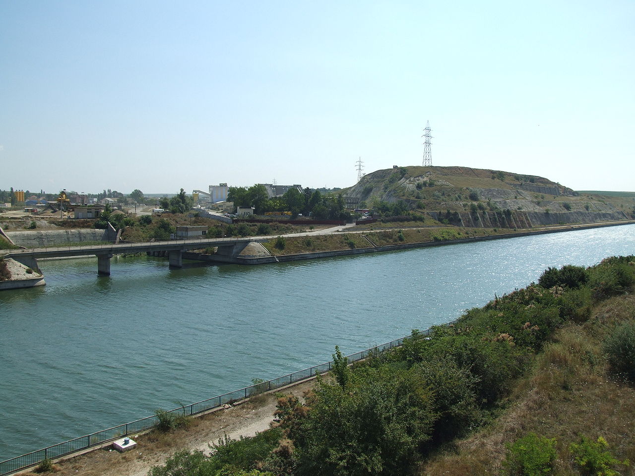 Licitatia de 1,2 mld lei pentru modernizarea a doua canale navigabile pe Dunare a fost anulata