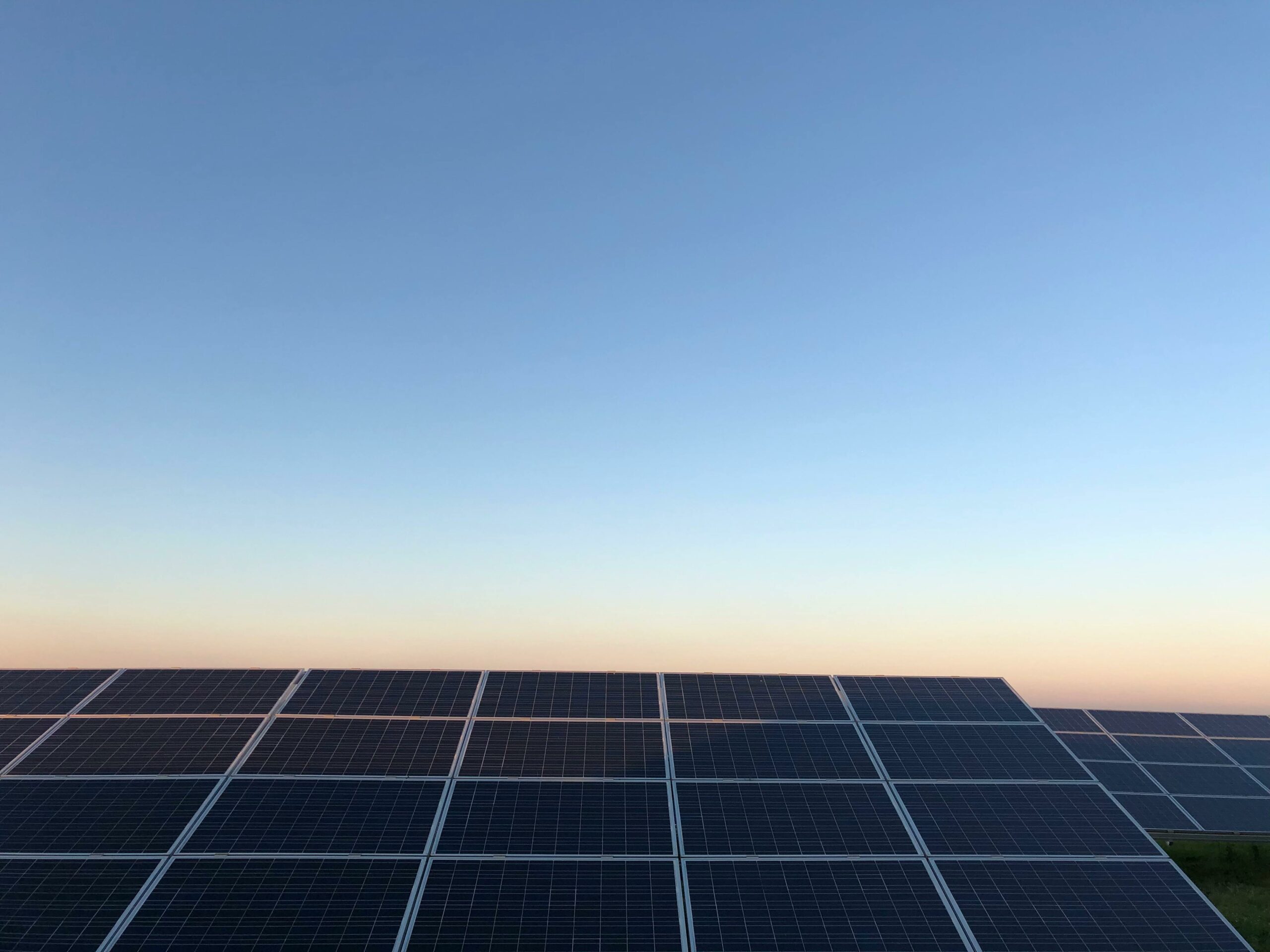 Energia regenerabila este in crestere in UE, dar saracia energetica afecteaza milioane de locuinte