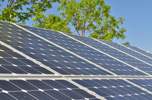 Parcuri fotovoltaice: Contracte de peste 140 mil lei, pentru primarii din Prahova