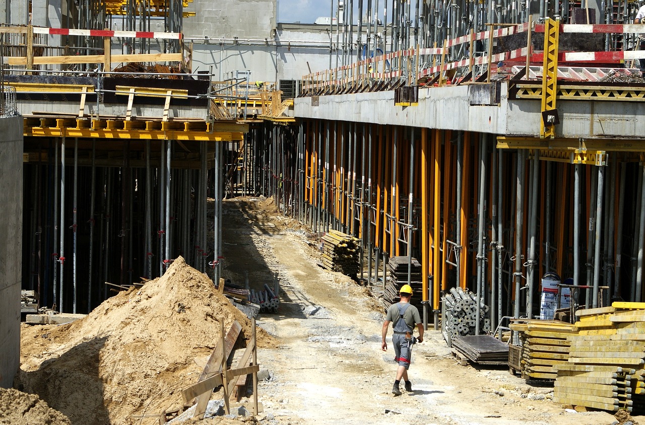 Volumul lucrarilor de constructii, mai mare in iunie decat anul trecut in aceeasi luna