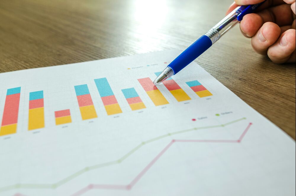 Deficitul bugetar a continuat sa creasca usor