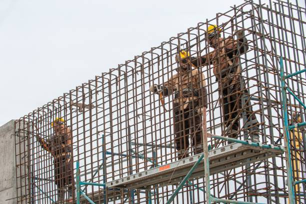 Salariile nete in constructii nu tin pasul cu media la nivel national