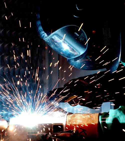 Producția industriala a crescut in iulie, insă ramane sub nivelul primelor sapte luni din 2024