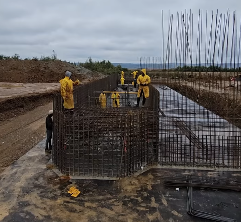Ploaia ii incurca pe constructorii autostrazii A13: Acum pot lucra doar la structuri