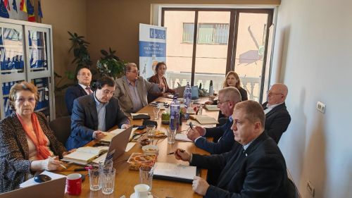Antreprenorii romani acuza un monopol al multinationalelor in reprezentarea mediului de afaceri din tara noastra