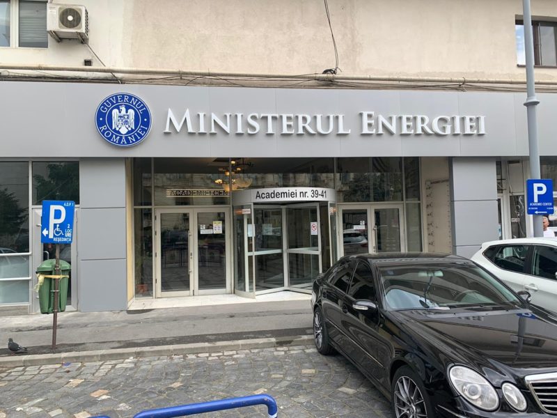 O chirie de 54 mii euro pe luna ofera Ministerul Energiei pentru un nou sediu