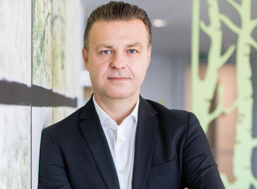 Raiffeisen Bank, parte din consorțiul bancar care susține cea mai mare refinanțare din piața imobiliară românească: 537 milioane euro pentru AFI