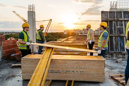 Salariul net in constructii nu acopera nici 20% din cresterea inflatiei